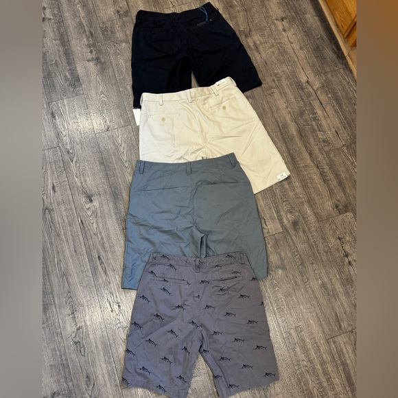 Lot of mens shorts 4. Quicksilver, adidas, IZOD. Hudson & Barrow NYC. New & used - Picture 11 of 11